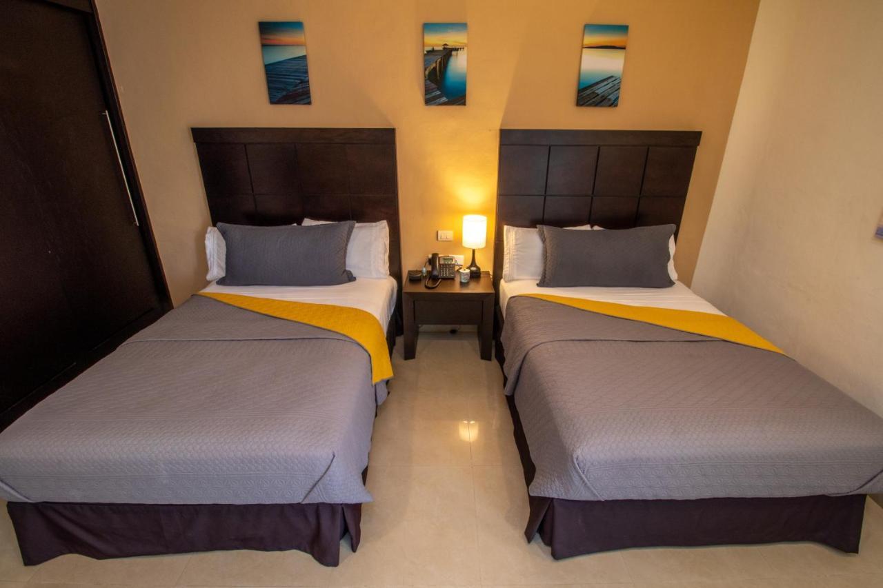 Hotel Villas Segovia Playa Del Carmen Dış mekan fotoğraf