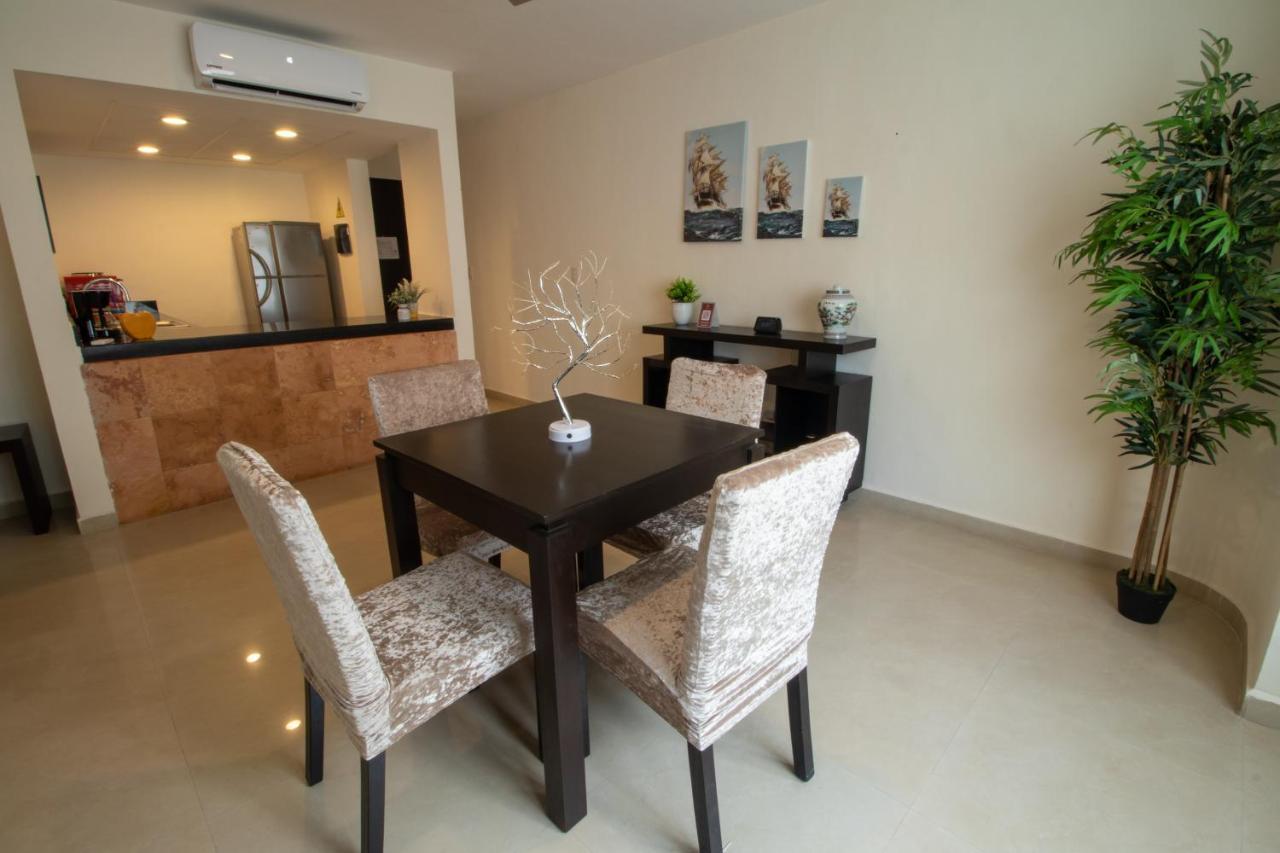 Hotel Villas Segovia Playa Del Carmen Dış mekan fotoğraf